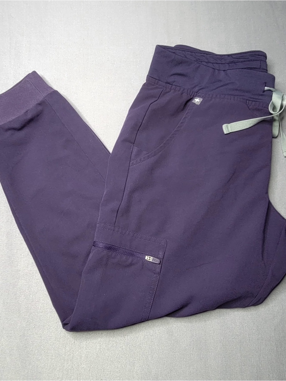 Figs women's jogger scrub pants drawstring pocket color purple size S